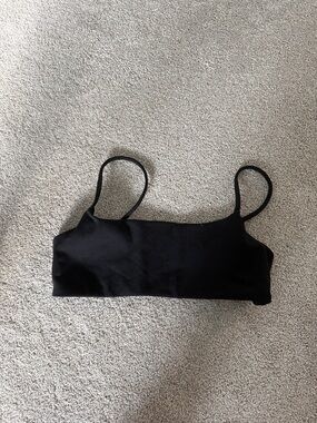 FORM Black Women's Sports Bra